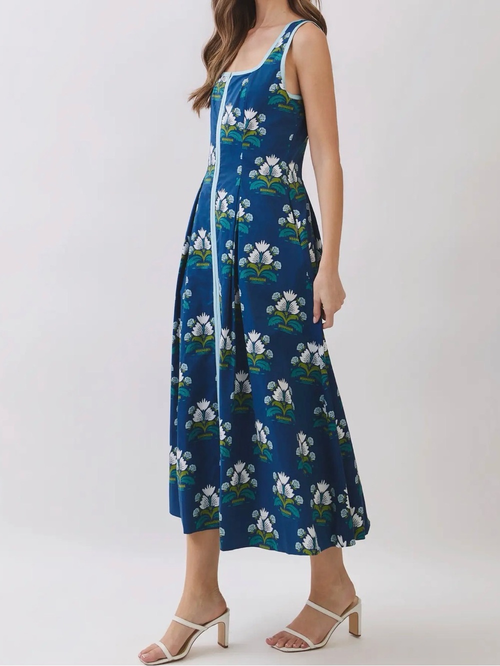 So pretty!! NIB Jewel Tone Floral Bouquet Print Midi Tuckernuck S M L - Picture 3 of 8